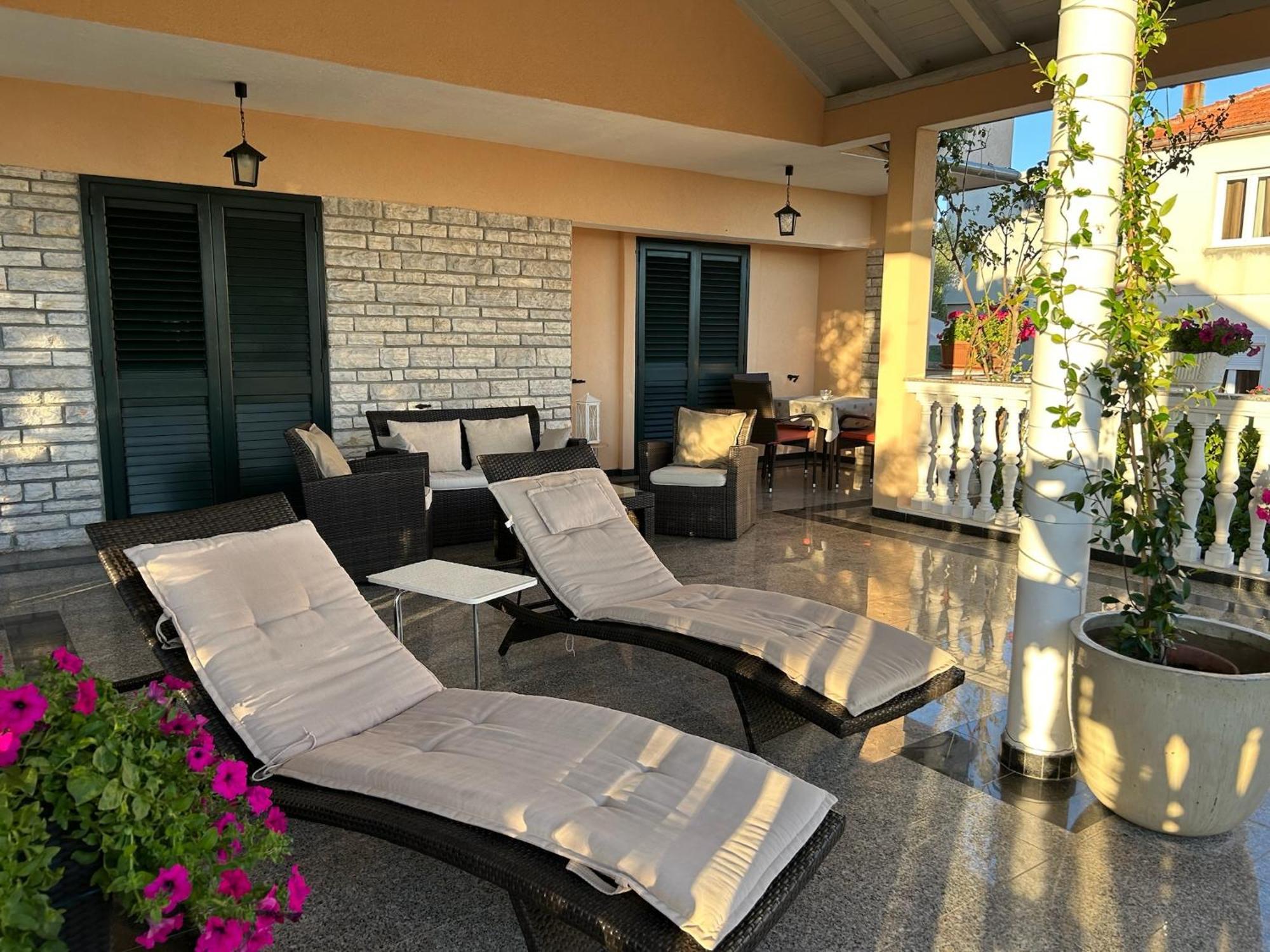 Holiday Home Villa Romantica Sveti Filip i Jakov Luaran gambar