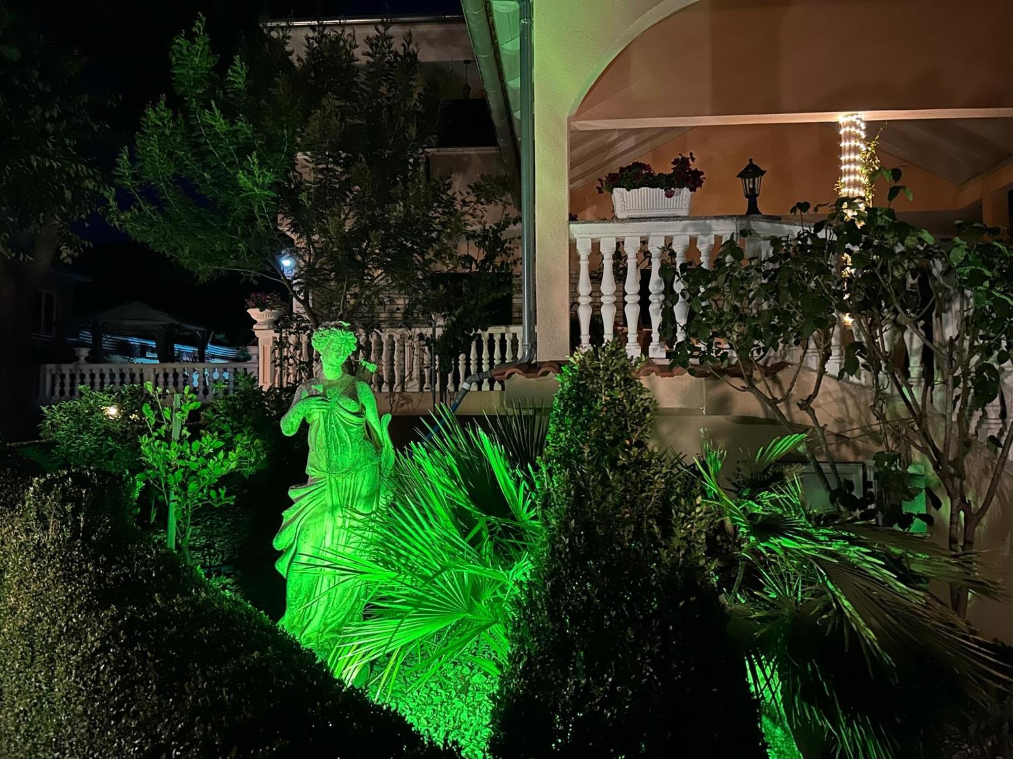 Holiday Home Villa Romantica Sveti Filip i Jakov Luaran gambar