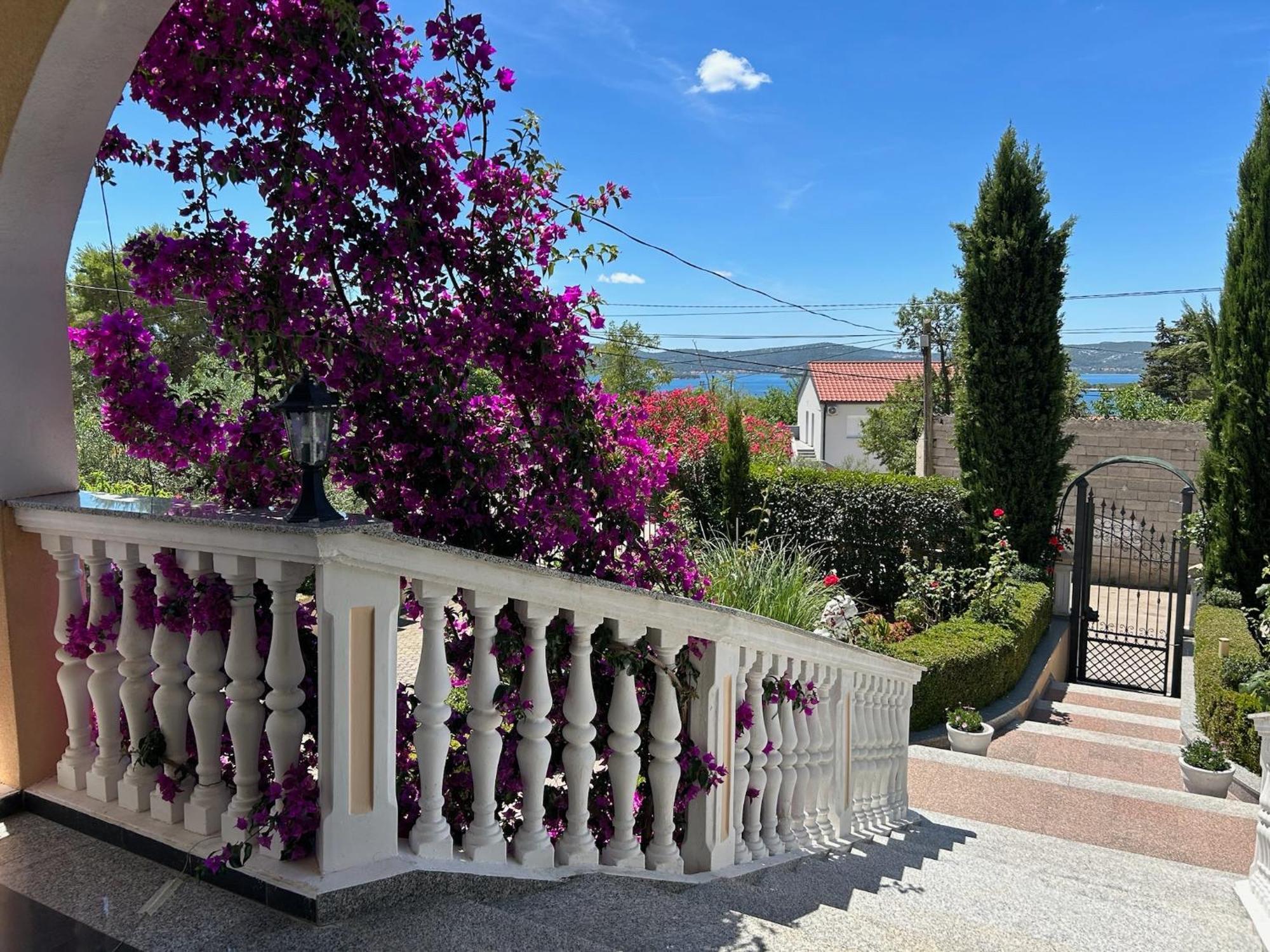 Holiday Home Villa Romantica Sveti Filip i Jakov Luaran gambar
