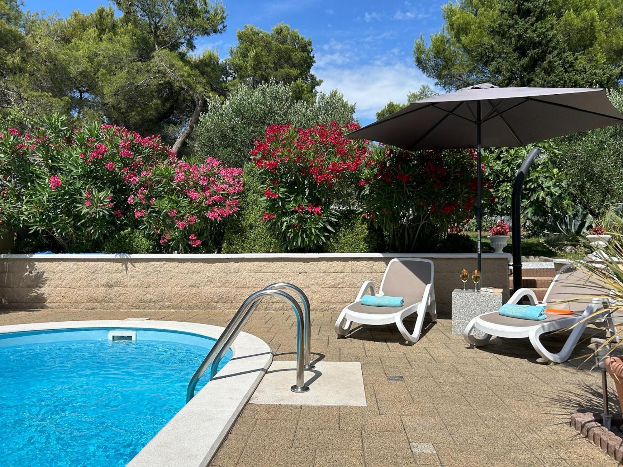 Holiday Home Villa Romantica Sveti Filip i Jakov Luaran gambar